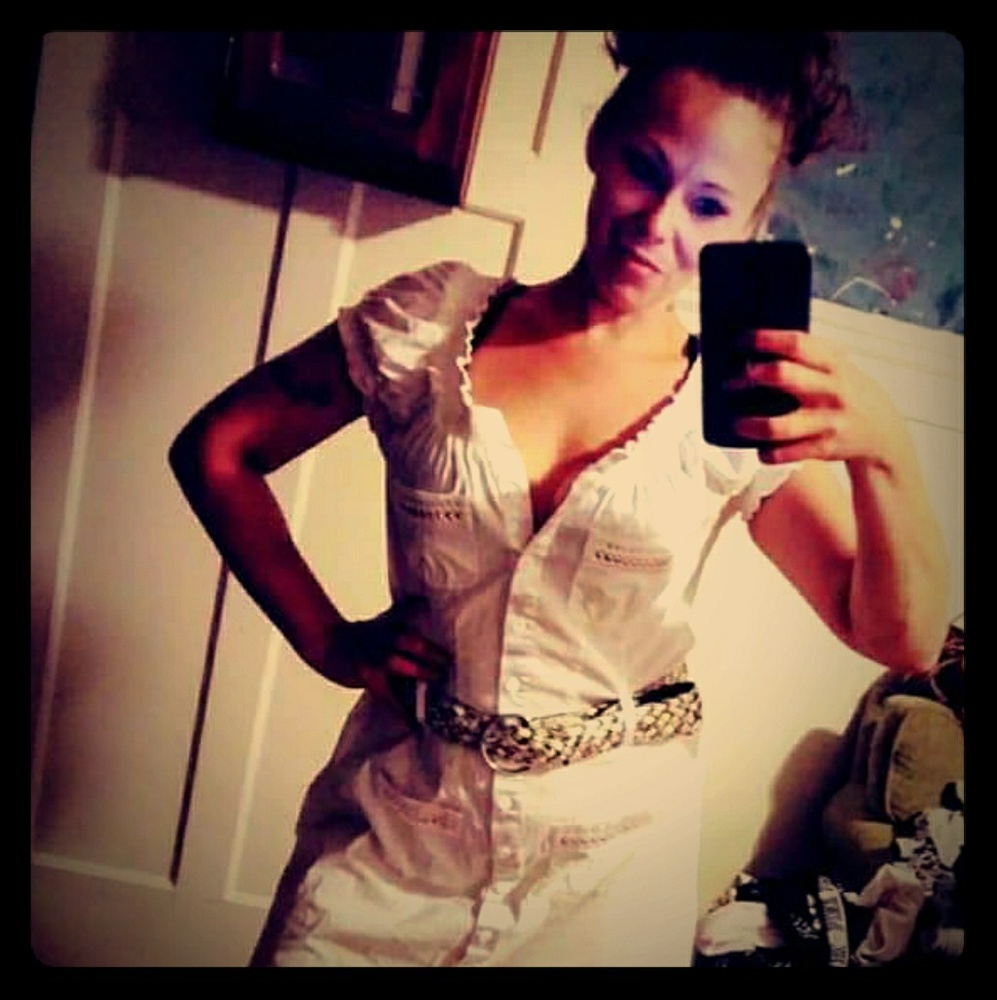 Meet your Posher, Ashley